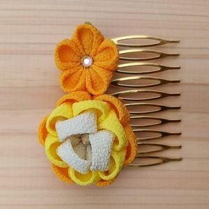 Tsumami Flower Hair Metal Hair Combs Orange